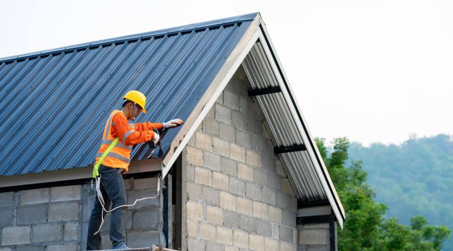 Professional residential roofers in Plymouth, NE